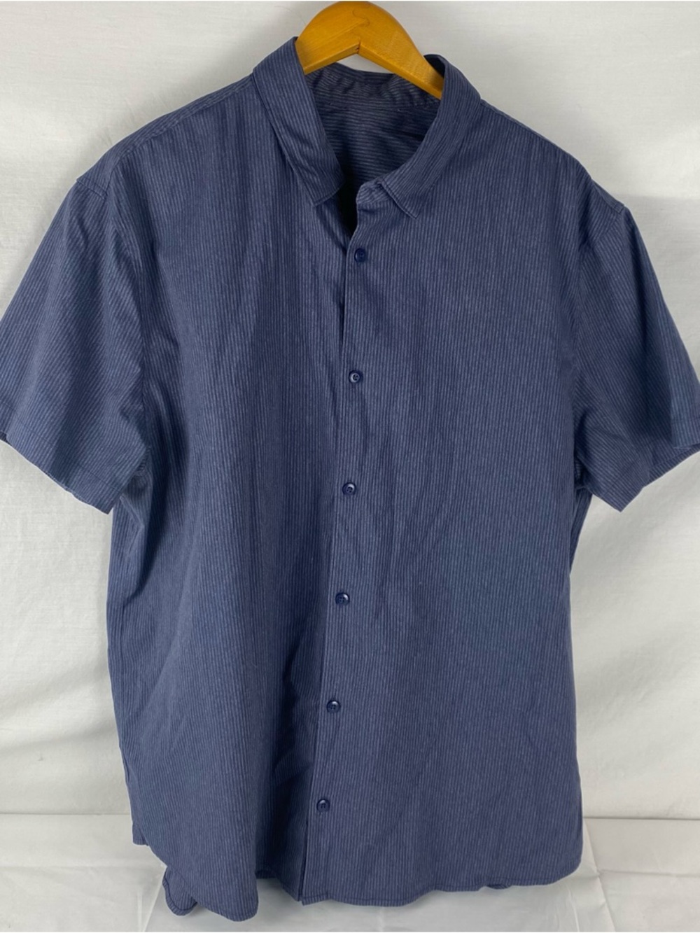 Lululemon Airing Easy Short Sleeve Button Up Blue Stretch Lightweight Shirt Men